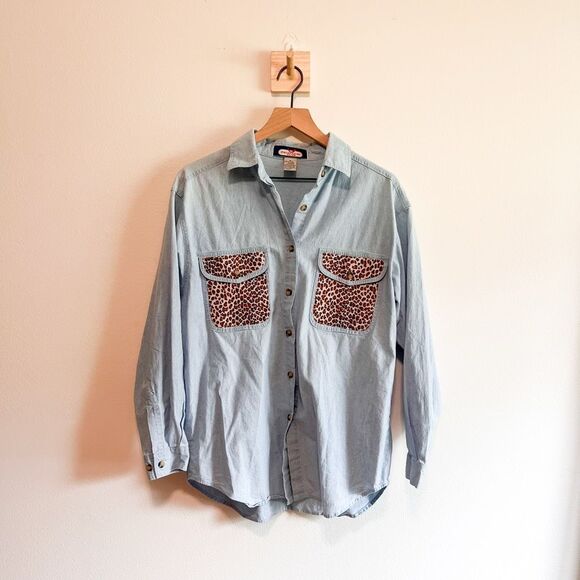 Vintage Princeton Club Chambray Button Down - Picture 4 of 8